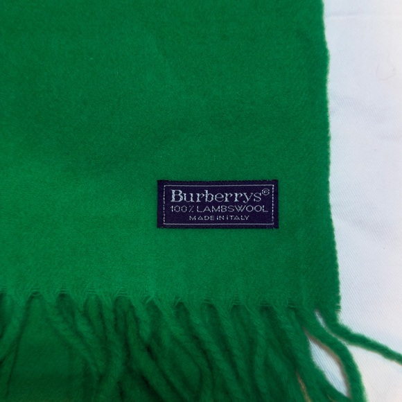 Burberry Vibrant Green lambsWool Scarf made in Italy - Picture 7 of 13